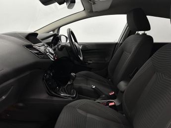 Ford Fiesta 1.0T EcoBoost Titanium Euro 5 (s/s) 5dr