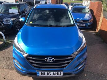 Hyundai TUCSON 2.0 CRDi SE Nav Auto 4WD Euro 6 5dr