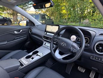 Hyundai KONA 64kWh Ultimate SUV 5dr Electric Auto (10.5kW Charger) (204 ps)