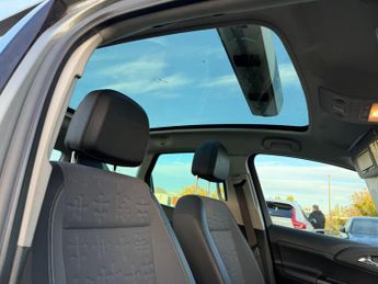 Vauxhall Meriva 1.4i Turbo SE MPV 5dr Petrol Manual Euro 6 (120 ps)