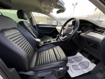 Volkswagen Passat GTE S-A
