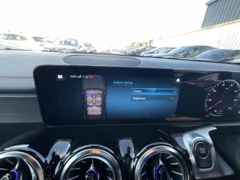 Mercedes-Benz Eqb 300 AMG LINE 4MATIC