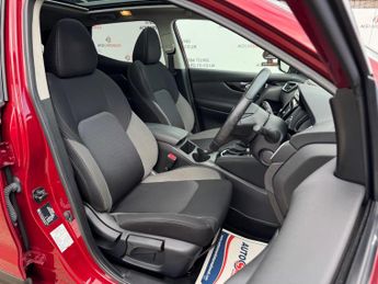 Nissan Qashqai 1.3 DIG-T N-Connecta DCT Auto Euro 6 (s/s) 5dr