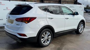Hyundai Santa Fe 2.2 CRDi Blue Drive Premium Auto 4WD Euro 6 (s/s) 5dr (7 Seat)