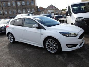 Ford Focus 1.0T EcoBoost ST-Line Euro 6 (s/s) 5dr