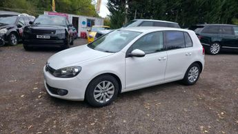 Volkswagen Golf 1.2 TSI S Hatchback 5dr Petrol DSG Euro 5 (105 ps)