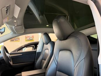Tesla Model Y (Dual Motor) Performance SUV 5dr Electric Auto 4WDE (426 bhp)