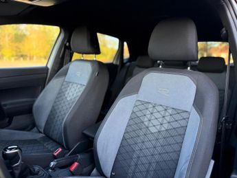Volkswagen Polo 1.0 TSI R-Line DSG Euro 6 (s/s) 5dr