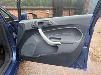 Ford Fiesta 1.4 Titanium 5dr