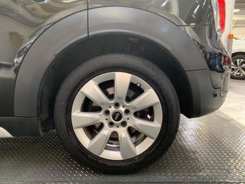 MINI Countryman 1.5 7.6kWh Cooper SE Auto ALL4 Euro 6 (s/s) 5dr