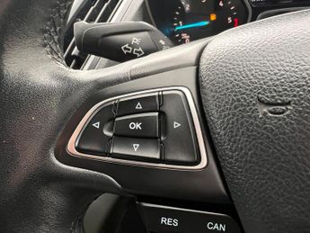 Ford Kuga 2.0 TDCi EcoBlue Zetec Powershift AWD Euro 6 (s/s) 5dr