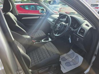 Audi Q3 2.0 TDI SE S Tronic quattro Euro 6 (s/s) 5dr