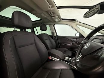 Vauxhall Zafira Tourer 1.4i Turbo Elite Nav MPV 5dr Petrol Auto Euro 6 (140 ps)