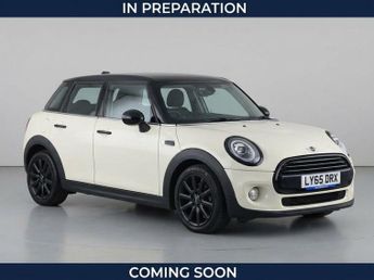 MINI Hatch 1.5 Cooper Hatchback 5dr Petrol Auto Euro 6 (s/s) (136 ps)