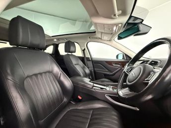 Jaguar F-PACE 2.0 D240 Portfolio SUV 5dr Diesel Auto AWD Euro 6 (s/s) (240 ps)