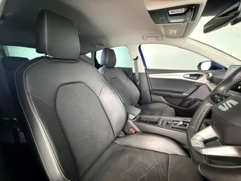 SEAT Leon 1.4 eHybrid 12.8kWh XCELLENCE Hatchback 5dr Petrol Plug-in Hybri