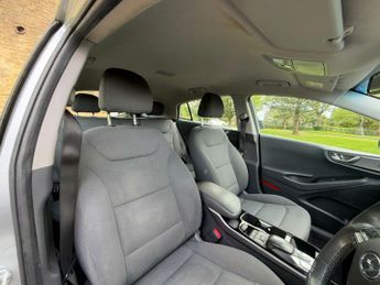 Hyundai IONIQ 38.3kWh Premium Auto 5dr
