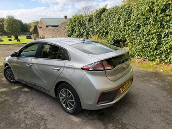 Hyundai IONIQ 38.3kWh Premium Auto 5dr