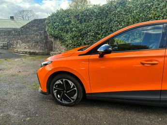 MG MG4 64kWh Trophy Long Range Auto 5dr