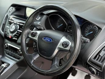 Ford Focus 1.0T EcoBoost Titanium X Euro 5 (s/s) 5dr
