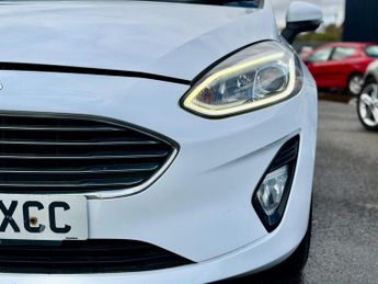 Ford Fiesta 1.0T EcoBoost Titanium Euro 6 (s/s) 3dr