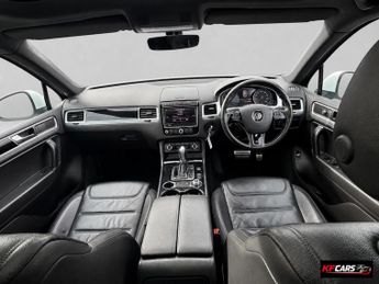 Volkswagen Touareg 3.0 TDI V6 R-Line Plus Tiptronic 4WD Euro 6 (s/s) 5dr