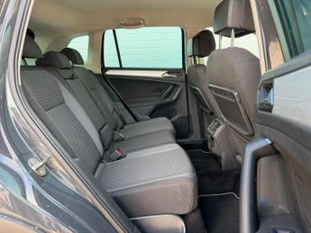 Volkswagen Tiguan 2.0 TDI SE Navigation DSG Euro 6 (s/s) 5dr