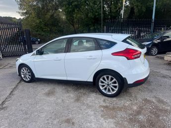 Ford Focus 1.0T EcoBoost Titanium Euro 6 (s/s) 5dr