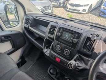 Peugeot Boxer 2.0 BlueHDi 335 Professional L3 H2 Euro 6 5dr