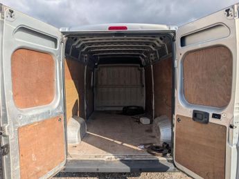 Peugeot Boxer 2.0 BlueHDi 335 Professional L3 H2 Euro 6 5dr