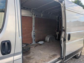 Peugeot Boxer 2.0 BlueHDi 335 Professional L3 H2 Euro 6 5dr