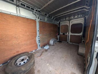 Peugeot Boxer 2.0 BlueHDi 335 Professional L3 H2 Euro 6 5dr