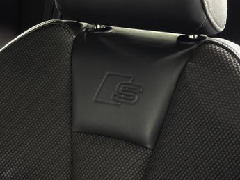 Audi A3 1.5 TFSI CoD 35 Black Edition S Tronic Euro 6 (s/s) 4dr