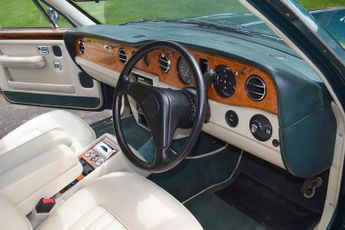 Rolls-Royce Silver Spur 6.8 II 4dr