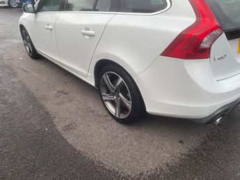 Volvo V60 2.0 D4 R-Design Lux Nav Geartronic Euro 6 (s/s) 5dr