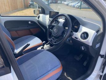 Volkswagen up! 1.0 High up! Hatchback 5dr Petrol ASG Euro 6 (75 ps)
