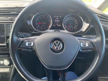 Volkswagen Touran 1.4 TSI BlueMotion Tech SEL DSG Euro 6 (s/s) 5dr