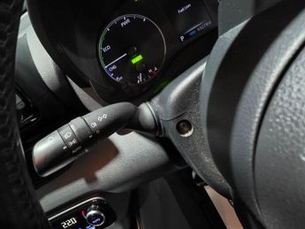 Toyota Yaris 1.5 VVT-h Icon E-CVT Euro 6 (s/s) 5dr