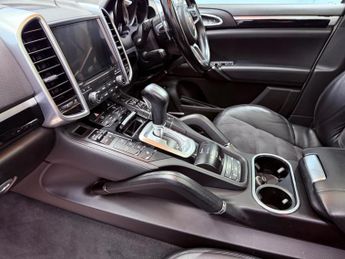 Porsche Cayenne 3.0 V6 E-Hybrid S Platinum Edition TiptronicS 4WD Euro 6 (s/s) 5