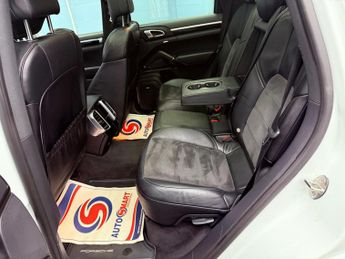 Porsche Cayenne 3.0 V6 E-Hybrid S Platinum Edition TiptronicS 4WD Euro 6 (s/s) 5