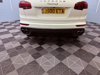 Porsche Cayenne 3.0 V6 E-Hybrid S Platinum Edition TiptronicS 4WD Euro 6 (s/s) 5