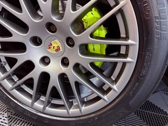 Porsche Cayenne 3.0 V6 E-Hybrid S Platinum Edition TiptronicS 4WD Euro 6 (s/s) 5