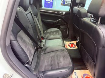 Porsche Cayenne 3.0 V6 E-Hybrid S Platinum Edition TiptronicS 4WD Euro 6 (s/s) 5