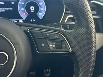 Audi A4 2.0 TFSI 40 S line Saloon 4dr Petrol S Tronic Euro 6 (s/s) (204 