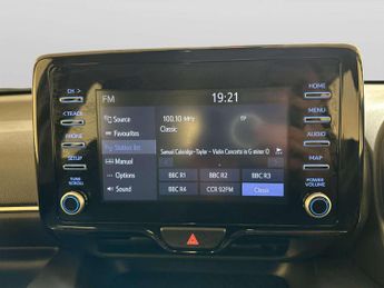 Toyota Yaris 1.5 VVT-h Icon Hatchback 5dr Petrol Hybrid E-CVT Euro 6 (s/s) (1