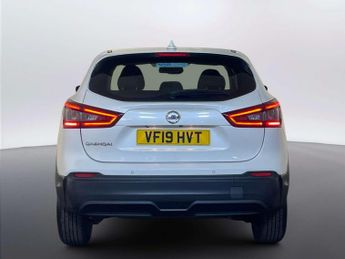 Nissan Qashqai 1.3 DIG-T Acenta Premium SUV 5dr Petrol Manual Euro 6 (s/s) (140