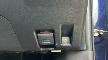 Toyota RAV4 2.5 VVT-h Icon SUV 5dr Petrol Hybrid CVT Euro 6 (s/s) (218 ps)
