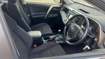 Toyota RAV4 2.0 V-Matic Icon SUV 5dr Petrol Multidrive S 4WD Euro 5 (151 ps)