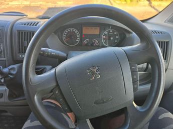 Peugeot Boxer 2.2 HDi 330 Professional L1 H1 4dr