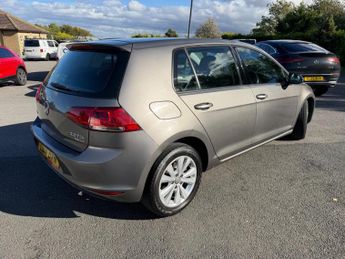 Volkswagen Golf 2.0 TDI BlueMotion Tech SE DSG Euro 5 (s/s) 5dr